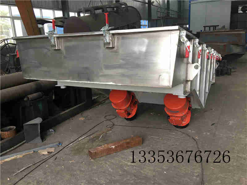 直線振動(dòng)篩振動(dòng)電機(jī)的安裝位置及振動(dòng)甩塊的轉(zhuǎn)向？