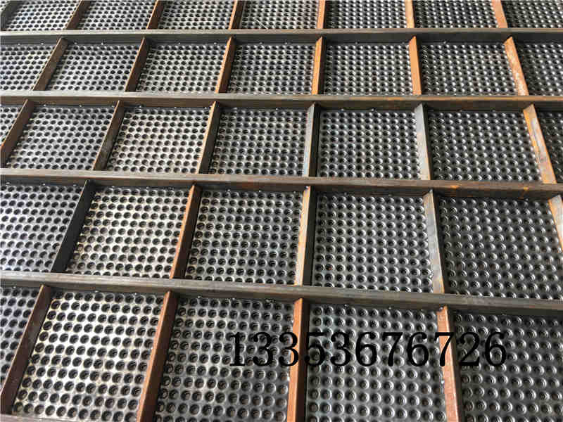 硅鐵渣方形搖擺篩的篩分和清網(wǎng)方式分為哪幾種？2